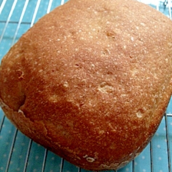 ホームベーカリーでライ麦粉ご飯食パン/黒パン